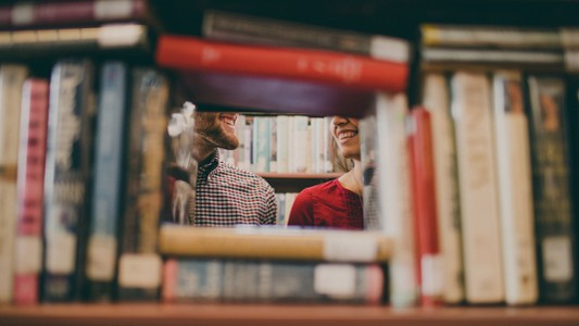 légende des étudiants dans la bibliothèque
